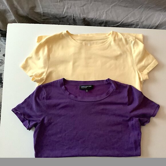 Jones New York- Lot of 2, Yellow, Purple 100% cotton Tees, Size M and XL - Picture 1 of 9